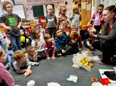 Třídění odpadků v 1.A